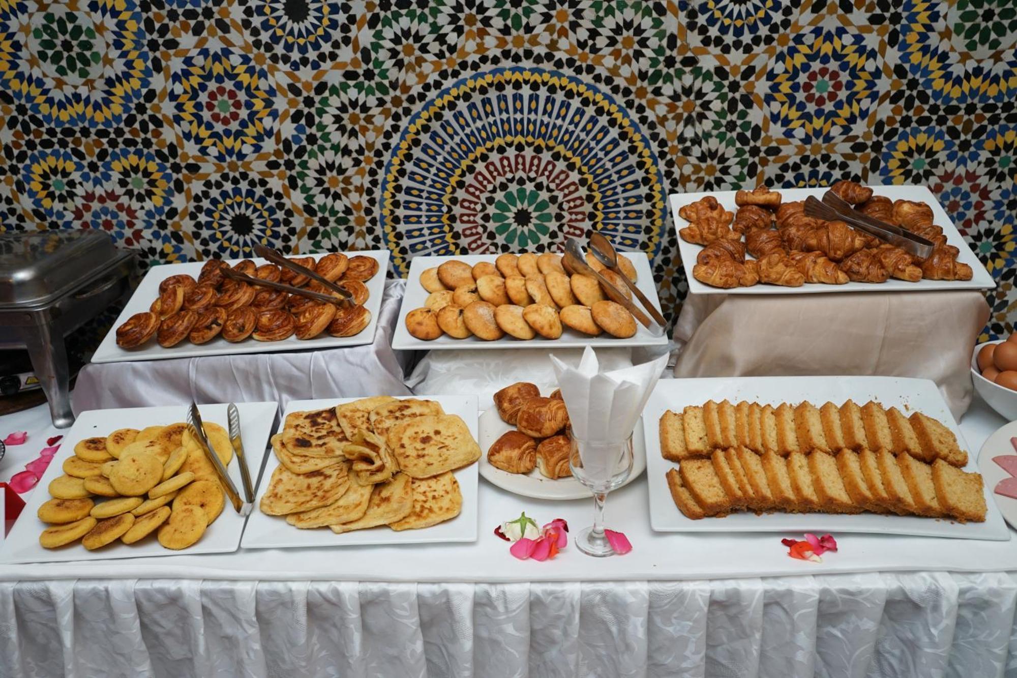 Hotel Nouzha Fez Kültér fotó